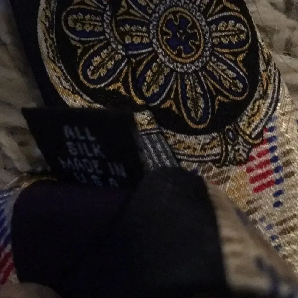 Vintage TOM JAMES  Tall Man Neck Tie